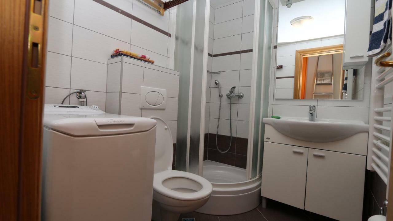 Simple Studio Dugis * Makarská